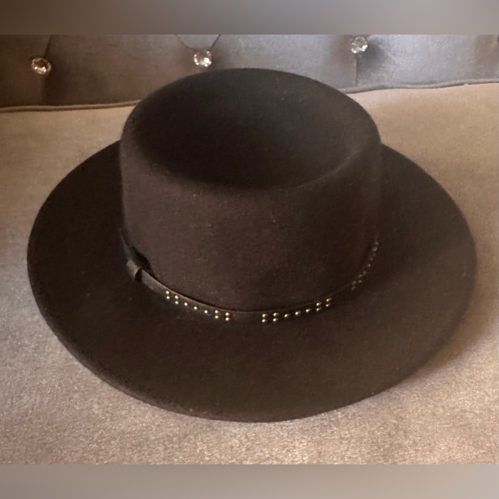 Black Fedora hat with antique gold trim, w/ matching belt